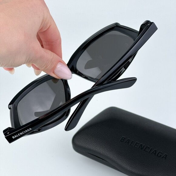 Balenciaga BB0289S 001 BRAND NEW Sunglasses Black Mirror Wraparound Unisex - Picture 3 of 12